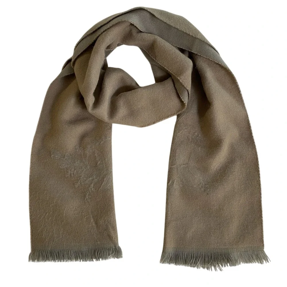 b. Boutique by evergreen Women's Scarf Two Tone Cream Tan Soft Floral Detail